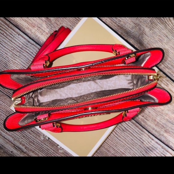 Michael Kors Satchel in Coral - Picture 4 of 5